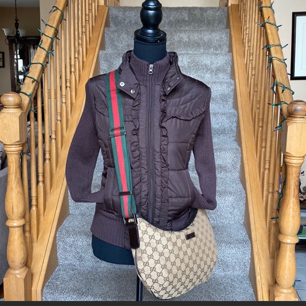 💯 % authentic Gucci crossbody bag